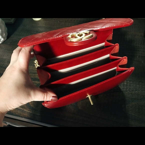 Chanel Flap Bag - Picture 2 of 4